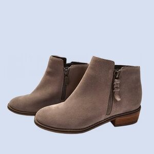 Blondo Liam Boots Waterproof Suede Ankle Booties Mushroom Taupe